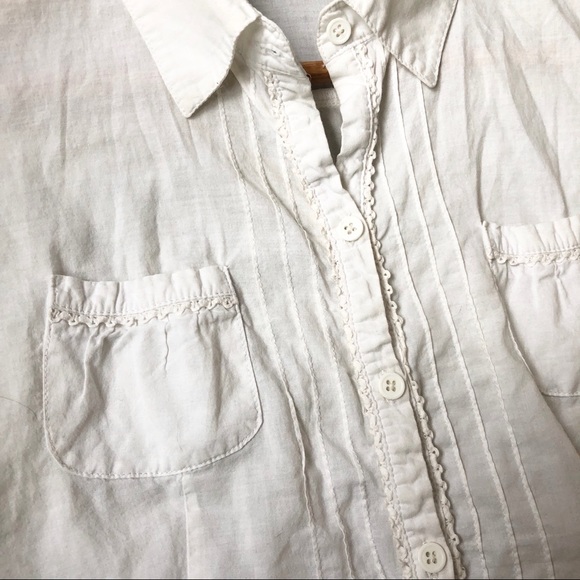 Cap sleeve button down shirt - Picture 2 of 3